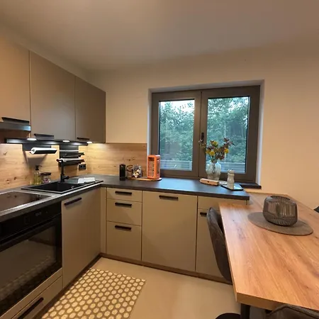 Woertherseeliebe شقة *